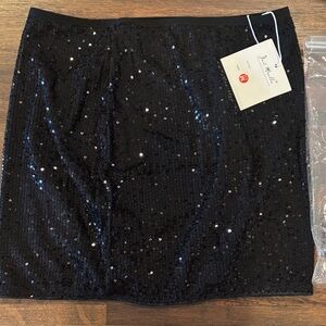 Black Sequin Mini Skirt size 8-10 Medium